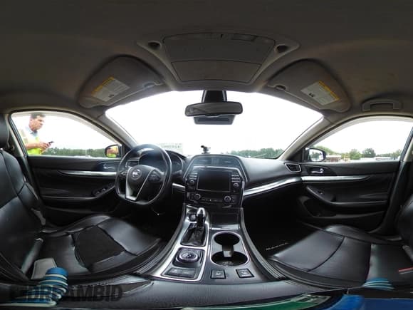 ✅ 2020 Nissan Maxima SV • VIN: 1N4AA6CV4LC360747 • Lot: 42970925. Wystawiony na IAAI z przebiegiem 162 559 mil. Bezpłatny archiwum sprzedaży aukcyjnych z USA i szczegółowy raport historii pojazdu na DreamBid. Zdjęcie 19.