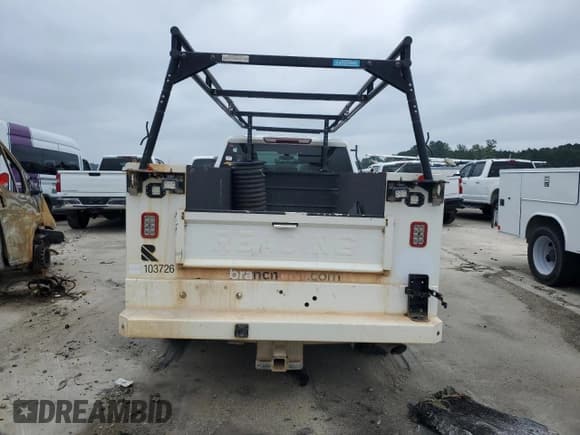 ✅ 2023 Chevrolet Silverado 2500HD Work Truck • VIN: 1GB1YLE74PF170314 • Лот: 67844075. Опубликован ранее на Copart с пробегом 95 314 миль. Бесплатный доступ к архиву аукционных продаж из США и подробный отчёт об истории автомобиля на DreamBid. Изображение 6.