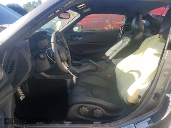 ✅ 2024 Nissan Z Performance • VIN: JN1BZ4BH4RM362107 • Lot: 66801104. Wystawiony na Copart z przebiegiem 18 863 mil. Bezpłatny archiwum sprzedaży aukcyjnych z USA i szczegółowy raport historii pojazdu na DreamBid. Zdjęcie 7.