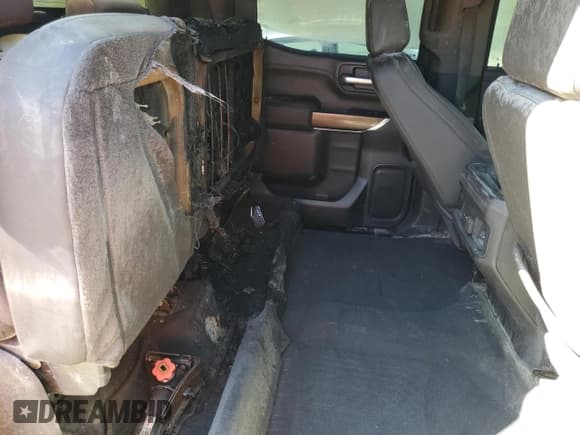 ✅ 2021 Chevrolet Silverado 1500 LT Trail Boss • VIN: 1GCPYFED3MZ222748 • Lot: 87114145. Wystawiony na Copart z przebiegiem 84 859 mil. Bezpłatny archiwum sprzedaży aukcyjnych z USA i szczegółowy raport historii pojazdu na DreamBid. Zdjęcie 10.