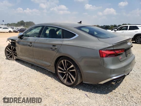 ✅ 2023 Audi S5 Sportback Premium Plus • VIN: WAUC4CF59PA001574 • Lot: 65304263. Wystawiony na Copart z przebiegiem 17 872 mil. Bezpłatny archiwum sprzedaży aukcyjnych z USA i szczegółowy raport historii pojazdu na DreamBid. Zdjęcie 2.