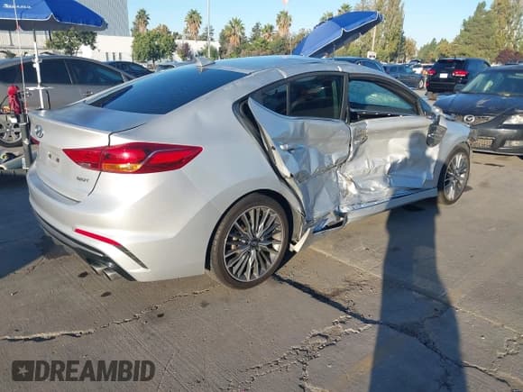 ✅ 2018 Hyundai Elantra Sport • VIN: KMHD04LB0JU588798 • Lot: 43463613. Listed on IAAI with 75,034 mi. Free auction sales archive from the USA and detailed vehicle history report at DreamBid. Image 4.