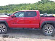 ✅ 2017 Toyota Tacoma SR5 • VIN: 3TMCZ5AN5HM066093 • Lot: 42370102. Listed on IAAI with 115,327 mi. Free auction sales archive from the USA and detailed vehicle history report at DreamBid. Image 14.