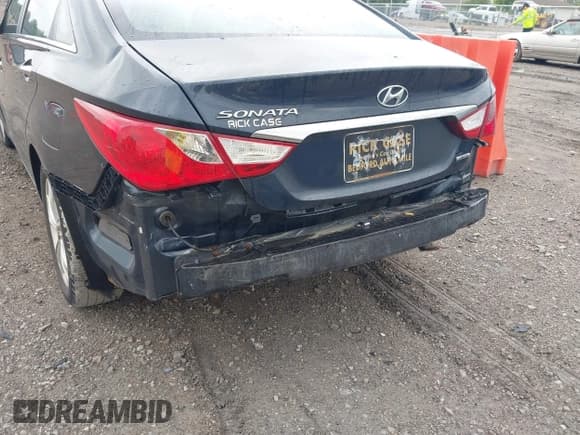 ✅ 2011 Hyundai Sonata SE • VIN: 5NPEC4AC0BH151147 • Лот: 43016334. Опубликован ранее на IAAI с пробегом 114 768 миль. Бесплатный доступ к архиву аукционных продаж из США и подробный отчёт об истории автомобиля на DreamBid. Изображение 6.