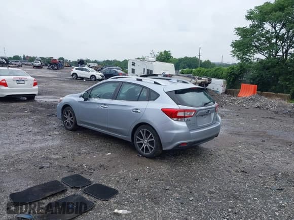 ✅ 2019 Subaru Impreza Limited • VIN: 4S3GTAS60K3748018 • Lot: 42645054. Listed on IAAI with 61,819 mi. Free auction sales archive from the USA and detailed vehicle history report at DreamBid. Image 3.