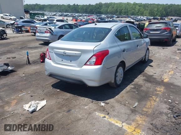 ✅ 2016 Nissan Versa S • VIN: 3N1CN7APXGL862936 • Lot: 42292457. Listed on IAAI with 162,239 mi. Free auction sales archive from the USA and detailed vehicle history report at DreamBid. Image 4.