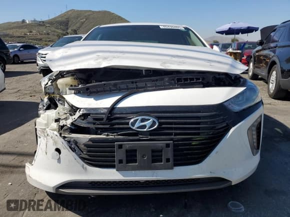 ✅ 2017 Hyundai Ioniq SEL • VIN: KMHC75LC2HU040298 • Lot: 45430405. Wystawiony na Copart z przebiegiem 127 375 mil. Bezpłatny archiwum sprzedaży aukcyjnych z USA i szczegółowy raport historii pojazdu na DreamBid. Zdjęcie 5.