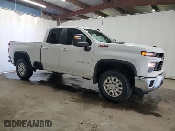 ✅ 2024 Chevrolet Silverado 2500HD LT • VIN: 1GC5YNE73RF113100 • Lot: 81157164. Listed on Copart with 35,752 mi. Free auction sales archive from the USA and detailed vehicle history report at DreamBid. Image 4.