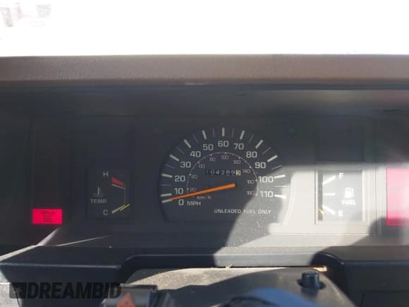 ✅ 1985 Toyota Pickup Deluxe • VIN: JT4RN56D3F0130668 • Lot: 43530597. Wystawiony na IAAI z przebiegiem 104 289 mil. Bezpłatny archiwum sprzedaży aukcyjnych z USA i szczegółowy raport historii pojazdu na DreamBid. Zdjęcie 7.