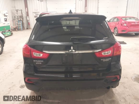 ✅ 2018 Mitsubishi Outlander ES • VIN: JA4AR3AUXJZ022317 • Lot: 43801759. Listed on IAAI with 94,704 mi. Free auction sales archive from the USA and detailed vehicle history report at DreamBid. Image 16.