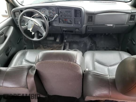 ✅ 2006 Chevrolet Silverado 2500HD Work Truck • VIN: 1GCHK29U76E204899 • Lot: 58864745. Wystawiony na Copart z przebiegiem Nie podano. Bezpłatny archiwum sprzedaży aukcyjnych z USA i szczegółowy raport historii pojazdu na DreamBid. Zdjęcie 8.