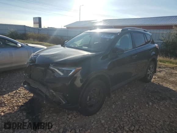 ✅ 2017 Toyota RAV4 LE • VIN: 2T3BFREV6HW641077 • Lot: 89713445. Wystawiony na Copart z przebiegiem Nie podano. Bezpłatny archiwum sprzedaży aukcyjnych z USA i szczegółowy raport historii pojazdu na DreamBid. Zdjęcie 1.
