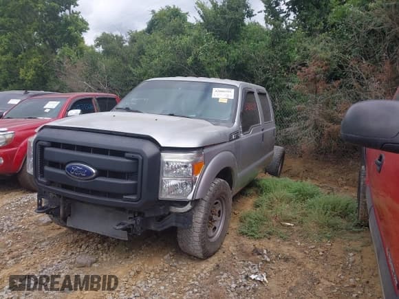✅ 2015 Ford F-350 • VIN: 1FT7W3A68FEC76004 • Лот: 42880295. Опубликован ранее на IAAI с пробегом Не указан. Бесплатный доступ к архиву аукционных продаж из США и подробный отчёт об истории автомобиля на DreamBid. Изображение 13.