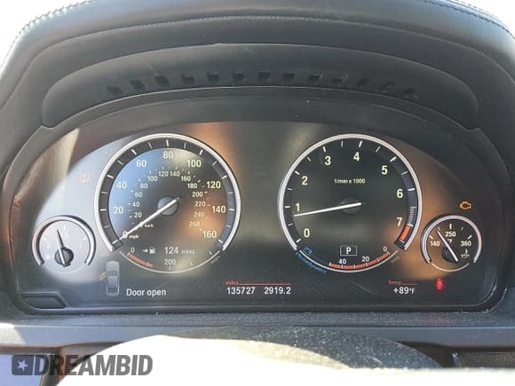 ✅ 2013 BMW 7 Series 750i • VIN: WBAYA8C51DC996576 • Лот: 89716555. Опубликован ранее на Copart с пробегом 135 727 миль. Бесплатный доступ к архиву аукционных продаж из США и подробный отчёт об истории автомобиля на DreamBid. Изображение 9.