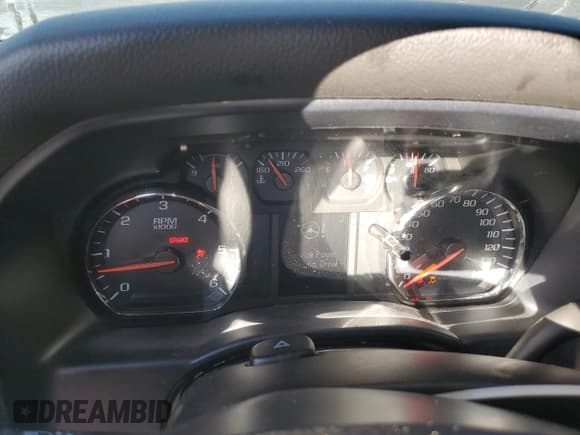 ✅ 2018 GMC Sierra 1500 • VIN: 1GTN1LEH1JZ227293 • Лот: 82114935. Опубликован ранее на Copart с пробегом 113 938 миль. Бесплатный доступ к архиву аукционных продаж из США и подробный отчёт об истории автомобиля на DreamBid. Изображение 9.