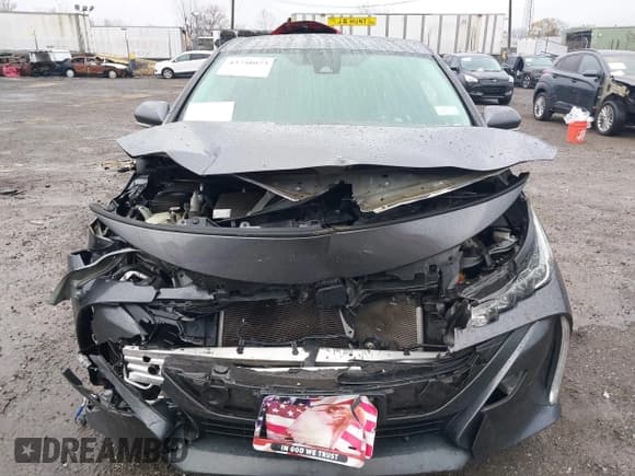 ✅ 2020 Toyota Prius Limited • VIN: JTDKARFP7L3163312 • Lot: 43738073. Wystawiony na IAAI z przebiegiem 215 050 mil. Bezpłatny archiwum sprzedaży aukcyjnych z USA i szczegółowy raport historii pojazdu na DreamBid. Zdjęcie 12.