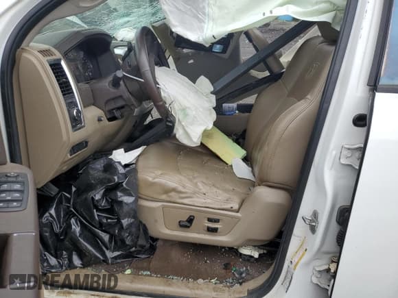 ✅ 2011 Ram 2500 Laramie Longhorn • VIN: 3D7UT2CL6BG636307 • Lot: 55602545. Wystawiony na Copart z przebiegiem 114 550 mil. Bezpłatny archiwum sprzedaży aukcyjnych z USA i szczegółowy raport historii pojazdu na DreamBid. Zdjęcie 7.