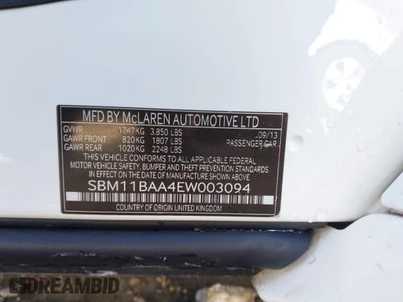 ✅ 2014 McLaren MP4-12C • VIN: SBM11BAA4EW003094 • Lot: 41627195. Listed on IAAI with 23,451 mi. Free auction sales archive from the USA and detailed vehicle history report at DreamBid. Image 9.