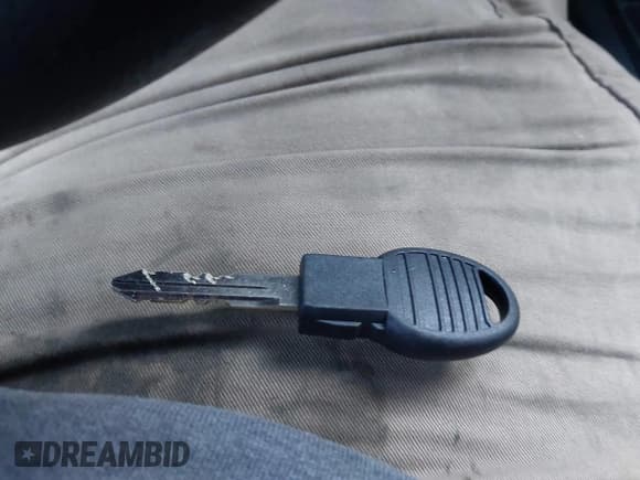 ✅ 2008 Dodge Charger • VIN: 2B3KA43G48H190612 • Lot: 43555017. Wystawiony na IAAI z przebiegiem 215 794 mil. Bezpłatny archiwum sprzedaży aukcyjnych z USA i szczegółowy raport historii pojazdu na DreamBid. Zdjęcie 11.