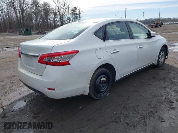 ✅ 2013 Nissan Sentra SL • VIN: 3N1AB7AP2DL707101 • Lot: 41529212. Listed on IAAI with Not provided. Free auction sales archive from the USA and detailed vehicle history report at DreamBid. Image 4.