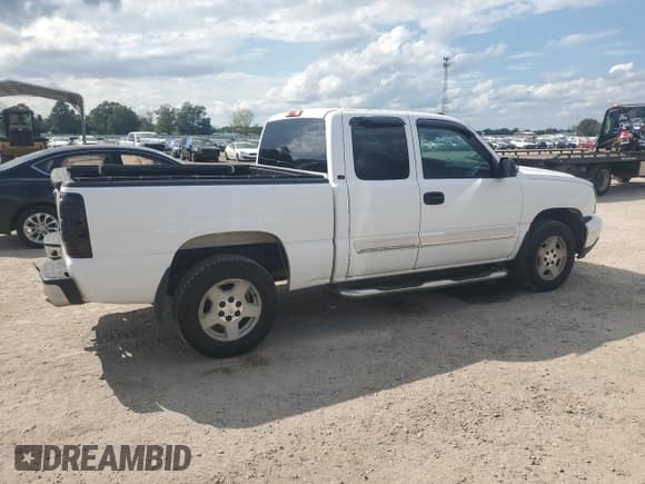 ✅ 2006 Chevrolet Silverado 1500 LT1 • VIN: 1GCEC19T96Z147891 • Лот: 71890494. Опубликован ранее на Copart с пробегом 198 278 миль. Бесплатный доступ к архиву аукционных продаж из США и подробный отчёт об истории автомобиля на DreamBid. Изображение 3.