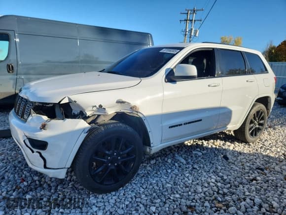 ✅ 2018 Jeep Grand Cherokee Altitude • VIN: 1C4RJFAG7JC334187 • Lot: 87098305. Wystawiony na Copart z przebiegiem 142 493 mil. Bezpłatny archiwum sprzedaży aukcyjnych z USA i szczegółowy raport historii pojazdu na DreamBid. Zdjęcie 1.