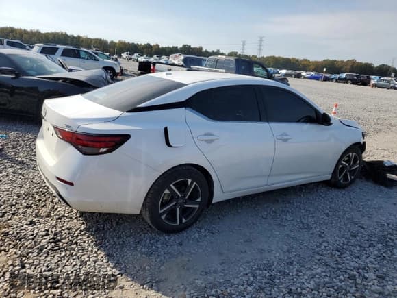 ✅ 2024 Nissan Sentra SV • VIN: 3N1AB8CV9RY345568 • Lot: 90748855. Listed on Copart with 39,676 mi. Free auction sales archive from the USA and detailed vehicle history report at DreamBid. Image 3.