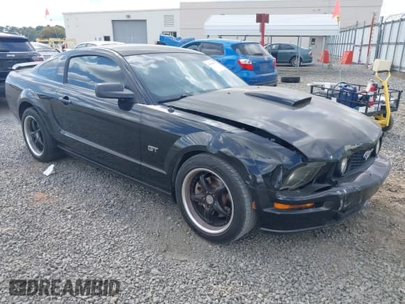 ✅ 2007 Ford Mustang GT Deluxe • VIN: 1ZVHT82H675250977 • Лот: 43314696. Опубликован ранее на IAAI с пробегом 152 490 миль. Бесплатный доступ к архиву аукционных продаж из США и подробный отчёт об истории автомобиля на DreamBid. Изображение 1.