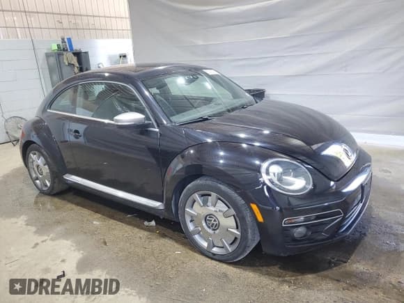 ✅ 2014 Volkswagen Beetle 2.0L TDI w/Sun/Sound/Nav • VIN: 3VWJL7AT0EM656309 • Лот: 68018735. Опубликован ранее на Copart с пробегом 117 222 миль. Бесплатный доступ к архиву аукционных продаж из США и подробный отчёт об истории автомобиля на DreamBid. Изображение 4.