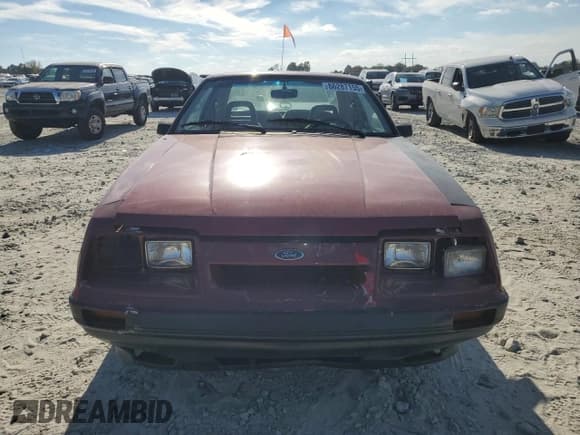 ✅ 1985 Ford Mustang GT • VIN: 1FABP28M8FF242361 • Лот: 86287155. Опубликован ранее на Copart с пробегом 71 904 миль. Бесплатный доступ к архиву аукционных продаж из США и подробный отчёт об истории автомобиля на DreamBid. Изображение 5.