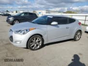 ✅ 2017 Hyundai Veloster • VIN: KMHTC6AD8HU311359 • Lot: 49013005. Wystawiony na Copart z przebiegiem 117 602 mil. Bezpłatny archiwum sprzedaży aukcyjnych z USA i szczegółowy raport historii pojazdu na DreamBid. Zdjęcie 1.