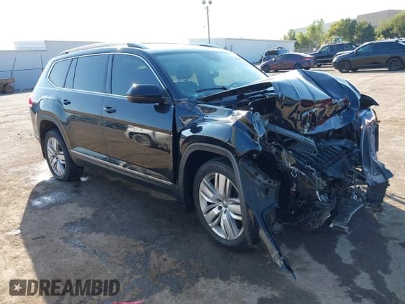 ✅ 2018 Volkswagen Atlas SEL Premium • VIN: 1V2NR2CA9JC523138 • Лот: 43506584. Опубликован ранее на IAAI с пробегом 115 095 миль. Бесплатный доступ к архиву аукционных продаж из США и подробный отчёт об истории автомобиля на DreamBid. Изображение 1.