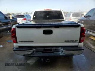 2003 Chevrolet Silverado 1500 LS z VIN 2GCEC19T131197995, wystawiony jako Copart lot #69527004 z przebiegiem 197 471 mil mil oraz Szkoda całkowita • Salvage title. Historia ofert i sprzedaży dostępna na DreamBid. Obrazek 6.