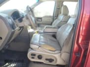 ✅ 2007 Lincoln Mark LT • VIN: 5LTPW16527FJ11868 • Lot: 76308974. Wystawiony na Copart z przebiegiem Nie podano. Bezpłatny archiwum sprzedaży aukcyjnych z USA i szczegółowy raport historii pojazdu na DreamBid. Zdjęcie 7.