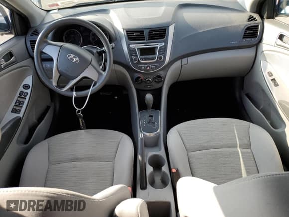 ✅ 2016 Hyundai Accent SE • VIN: KMHCT4AEXGU065118 • Лот: 82235143. Опубликован ранее на Copart с пробегом 58 938 миль. Бесплатный доступ к архиву аукционных продаж из США и подробный отчёт об истории автомобиля на DreamBid. Изображение 8.