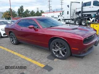 2019 Dodge Challenger SXT с VIN 2C3CDZAG1KH744033, выставлен на аукционе IAAI как лот 43412531 с пробегом 52 170 миль миль и . История ставок и продаж доступна на DreamBid. Изображение 1.