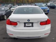 ✅ 2015 BMW 3 Series 328i xDrive • VIN: WBA3B5G56FNS11914 • Lot: 43523846. Wystawiony na IAAI z przebiegiem 124 841 mil. Bezpłatny archiwum sprzedaży aukcyjnych z USA i szczegółowy raport historii pojazdu na DreamBid. Zdjęcie 16.