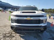 ✅ 2025 Chevrolet Silverado 2500HD Custom • VIN: 2GC4KME78S1106101 • Лот: 81983295. Опубликован ранее на Copart с пробегом 7 201 миль. Бесплатный доступ к архиву аукционных продаж из США и подробный отчёт об истории автомобиля на DreamBid. Изображение 5.