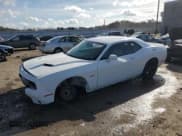 ✅ 2015 Dodge Challenger R/T Plus • VIN: 2C3CDZBT0FH714510 • Lot: 39559444. Wystawiony na Copart z przebiegiem 101 772 mil. Bezpłatny archiwum sprzedaży aukcyjnych z USA i szczegółowy raport historii pojazdu na DreamBid. Zdjęcie 1.