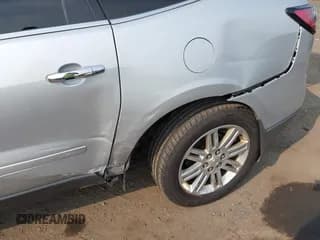 ✅ 2013 Chevrolet Traverse LT • VIN: 1GNKVGKD0DJ130287 • Lot: 42496083. Wystawiony na IAAI z przebiegiem 154 895 mil. Bezpłatny archiwum sprzedaży aukcyjnych z USA i szczegółowy raport historii pojazdu na DreamBid. Zdjęcie 6.