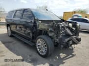 ✅ 2023 Chevrolet Suburban High Country • VIN: 1GNSKGKT5PR308538 • Lot: 64650155. Wystawiony na Copart z przebiegiem 78 506 mil. Bezpłatny archiwum sprzedaży aukcyjnych z USA i szczegółowy raport historii pojazdu na DreamBid. Zdjęcie 4.