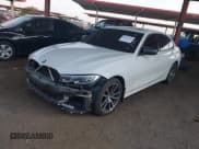 ✅ 2021 BMW 3 Series 330i • VIN: 3MW5R1J06M8B71974 • Lot: 43071251. Wystawiony na IAAI z przebiegiem 56 775 mil. Bezpłatny archiwum sprzedaży aukcyjnych z USA i szczegółowy raport historii pojazdu na DreamBid. Zdjęcie 2.