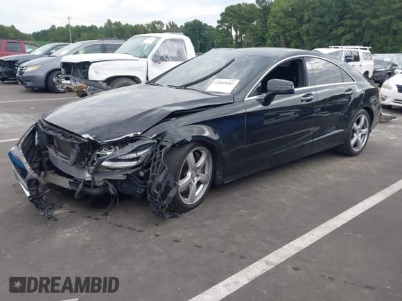 ✅ 2014 Mercedes-Benz CLS 550 • VIN: WDDLJ7DB0EA102582 • Лот: 43069682. Опубликован ранее на IAAI с пробегом 119 325 миль. Бесплатный доступ к архиву аукционных продаж из США и подробный отчёт об истории автомобиля на DreamBid. Изображение 2.