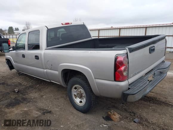 ✅ 2004 Chevrolet Silverado 2500HD LS • VIN: 1GCHC23204F233317 • Лот: 41774732. Опубликован ранее на IAAI с пробегом 182 896 миль. Бесплатный доступ к архиву аукционных продаж из США и подробный отчёт об истории автомобиля на DreamBid. Изображение 3.