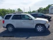 ✅ 2011 Mazda Tribute Touring • VIN: 4F2CY9C78BKM01726 • Lot: 42646967. Wystawiony na IAAI z przebiegiem 98 876 mil. Bezpłatny archiwum sprzedaży aukcyjnych z USA i szczegółowy raport historii pojazdu na DreamBid. Zdjęcie 13.