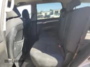 ✅ 2009 Kia Borrego LX • VIN: KNDJH741895022028 • Lot: 91077095. Listed on Copart with 266,918 mi. Free auction sales archive from the USA and detailed vehicle history report at DreamBid. Image 11.