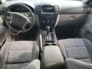 ✅ 2004 Kia Sorento LX • VIN: KNDJC733645330129 • Лот: 70151565. Опубликован ранее на Copart с пробегом 114 869 миль. Бесплатный доступ к архиву аукционных продаж из США и подробный отчёт об истории автомобиля на DreamBid. Изображение 8.