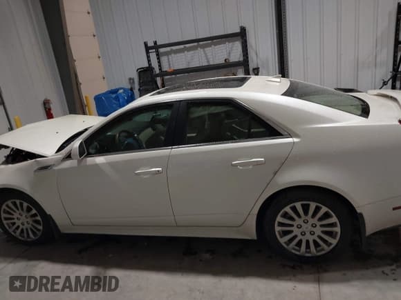 ✅ 2010 Cadillac CTS • VIN: 1G6DM5EV1A0116027 • Lot: 43794597. Listed on IAAI with 79,374 mi. Free auction sales archive from the USA and detailed vehicle history report at DreamBid. Image 15.