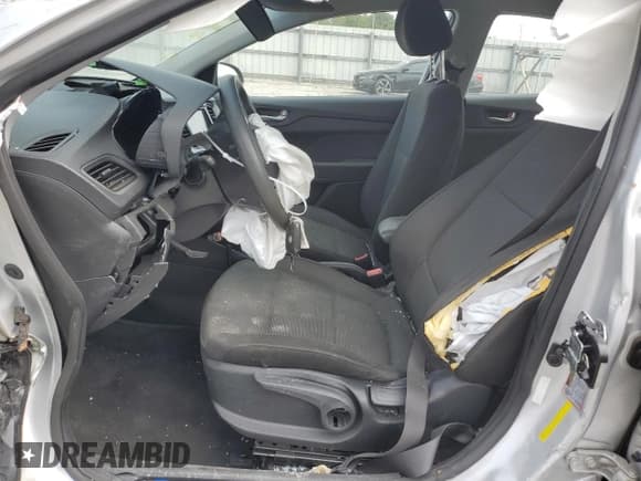 ✅ 2018 Hyundai Accent SEL • VIN: 3KPC24A32JE018581 • Лот: 73327424. Опубликован ранее на Copart с пробегом 81 198 миль. Бесплатный доступ к архиву аукционных продаж из США и подробный отчёт об истории автомобиля на DreamBid. Изображение 7.