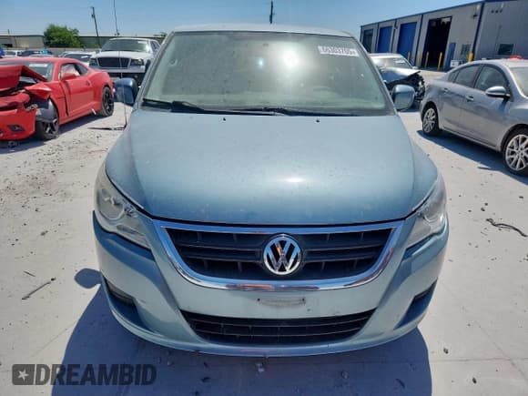 ✅ 2010 Volkswagen Routan SEL • VIN: 2V4RW5DX9AR268388 • Lot: 66303705. Wystawiony na Copart z przebiegiem 80 032 mil. Bezpłatny archiwum sprzedaży aukcyjnych z USA i szczegółowy raport historii pojazdu na DreamBid. Zdjęcie 5.